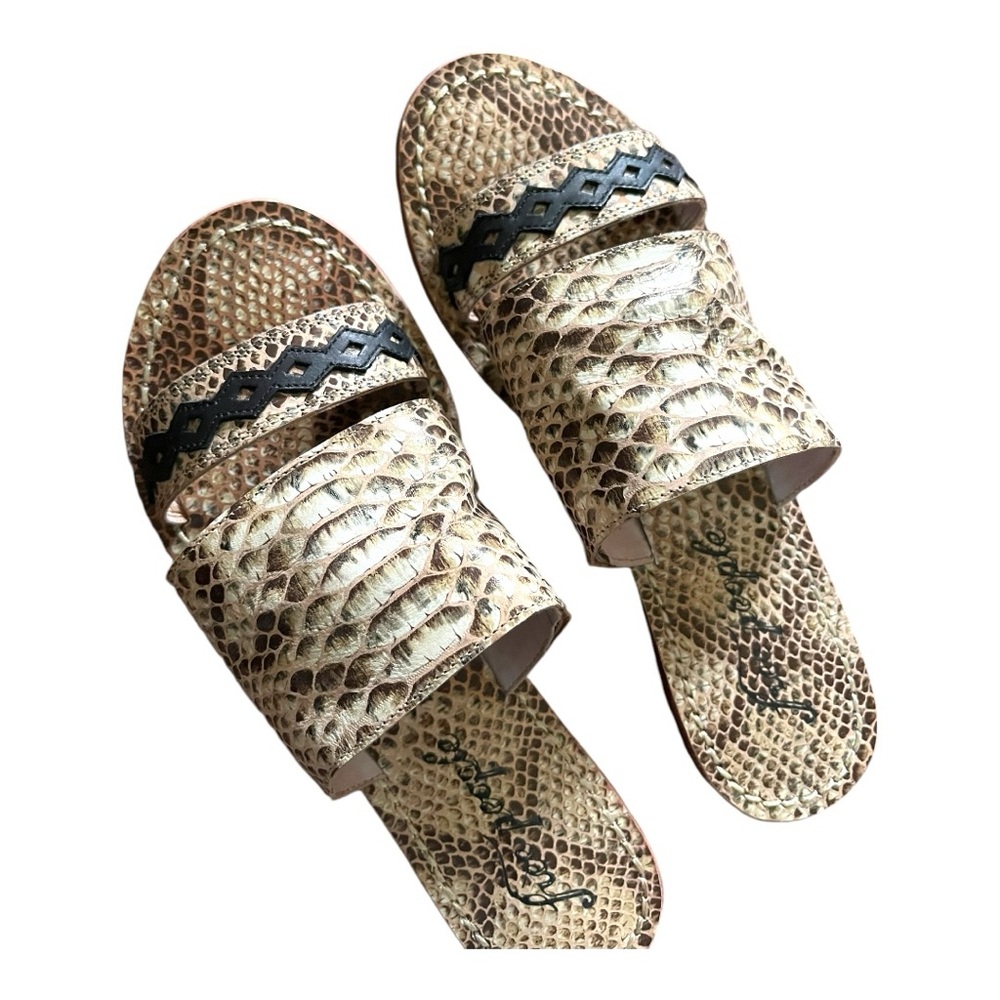 New - size US 8 - Free People Snake Leather Saturday Slide sandal